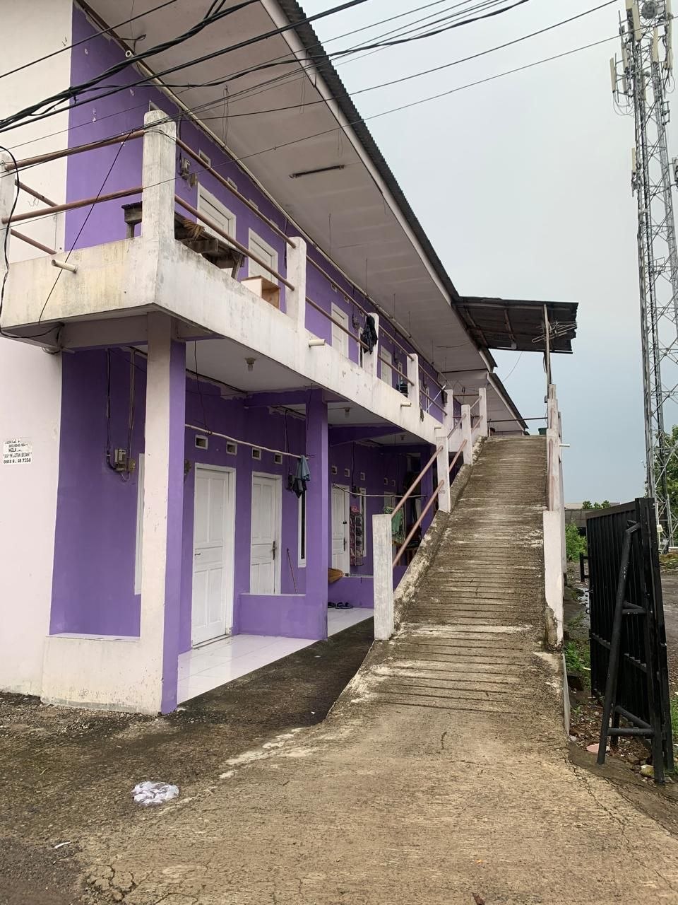 Kontrakan Ungu Tegal Gede