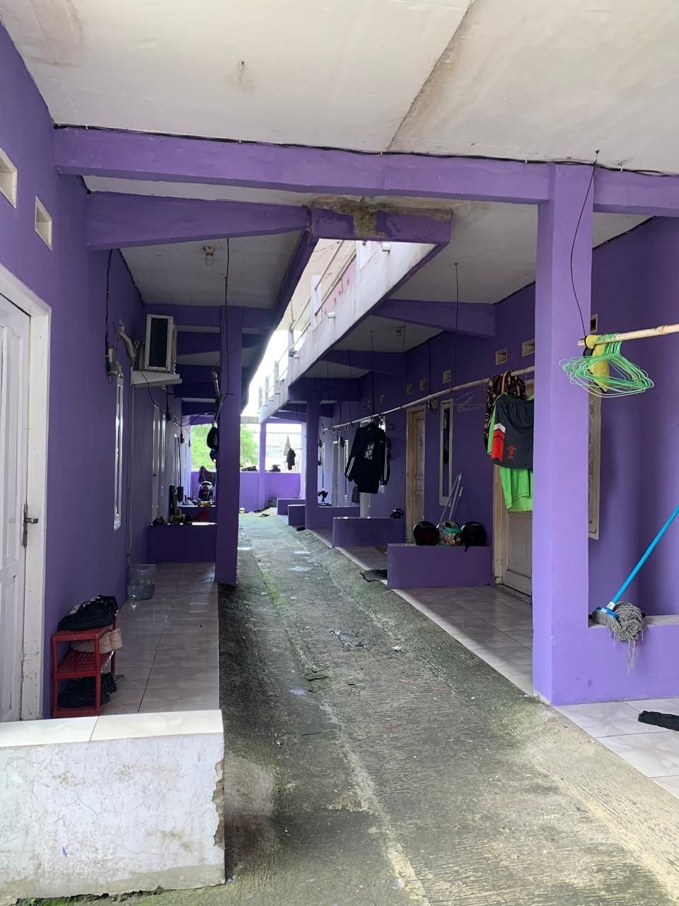 Kontrakan Ungu Tegal Gede